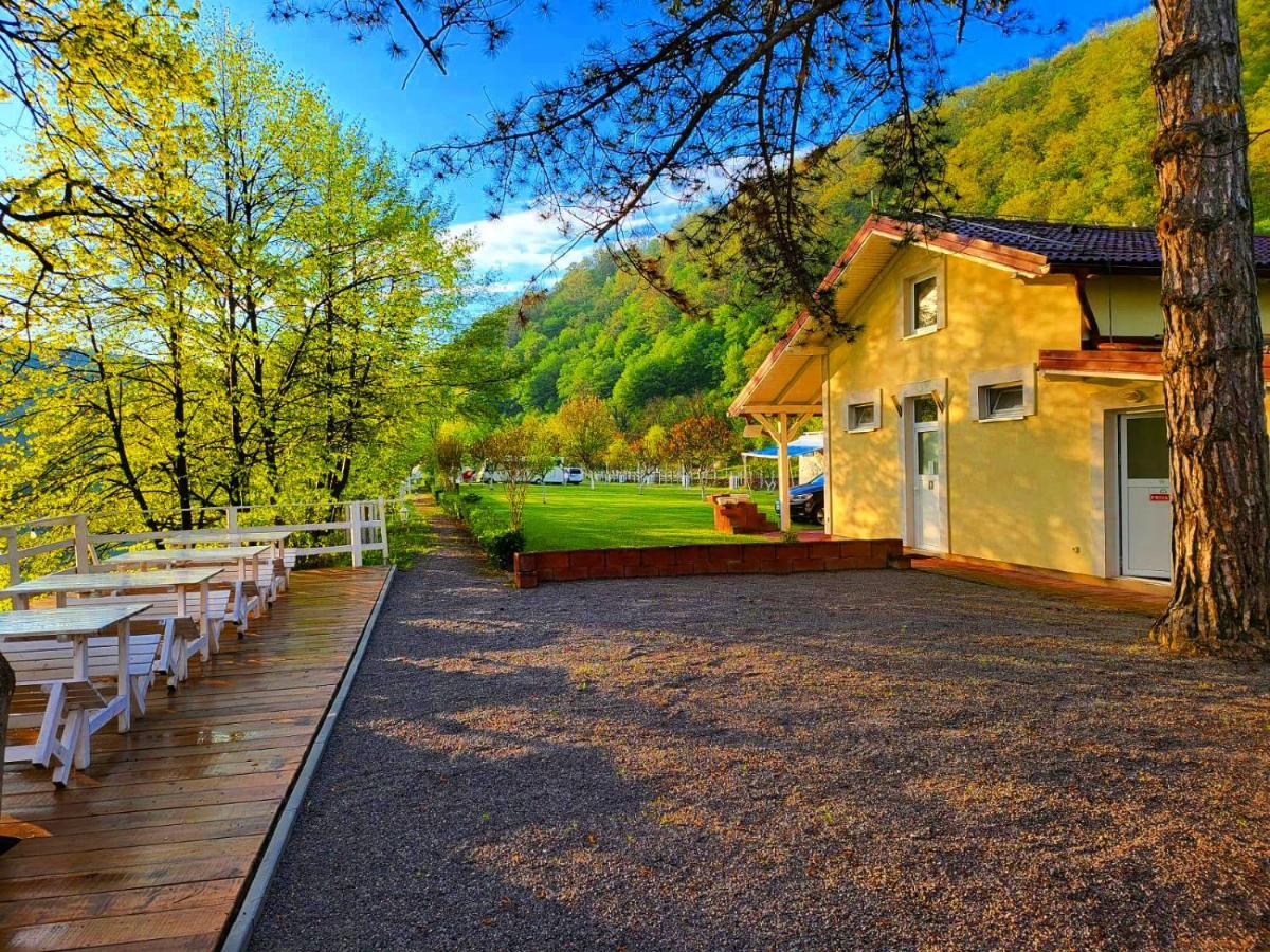Una Kamp Bosanska Krupa Exterior foto