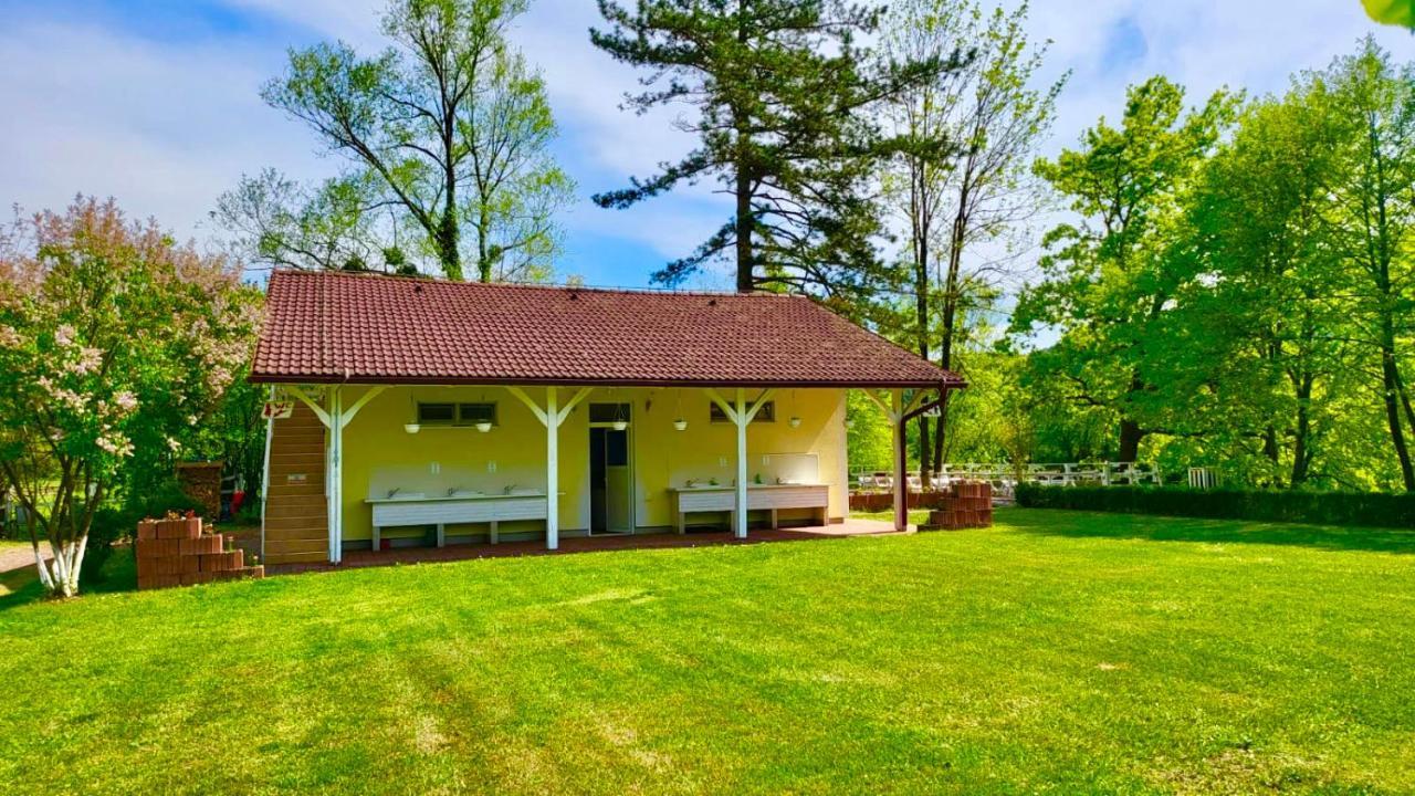 Una Kamp Bosanska Krupa Exterior foto
